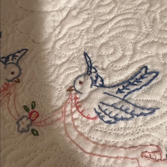 Beautiful all handmade large lap quilt. - Picture 10 of 10